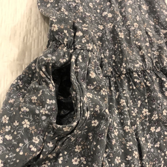 Garage romper size XS (floral pattern) - Picture 3 of 9